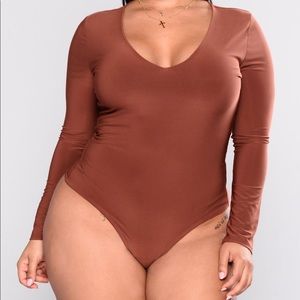 FASHION NOVA BODYSUIT BRICK RED SIZE 1X